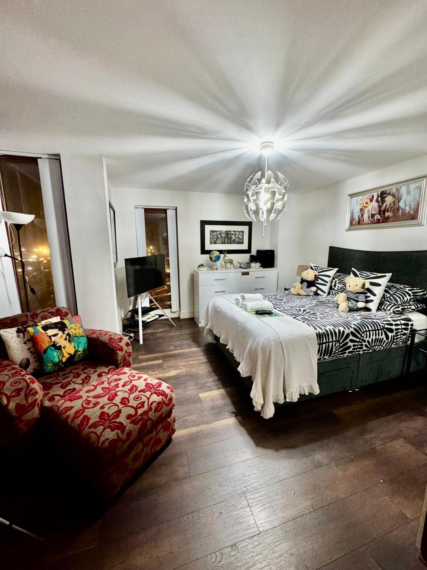 James Clow Bed & Breakfast เบลฟาสต์ ภายนอก รูปภาพ