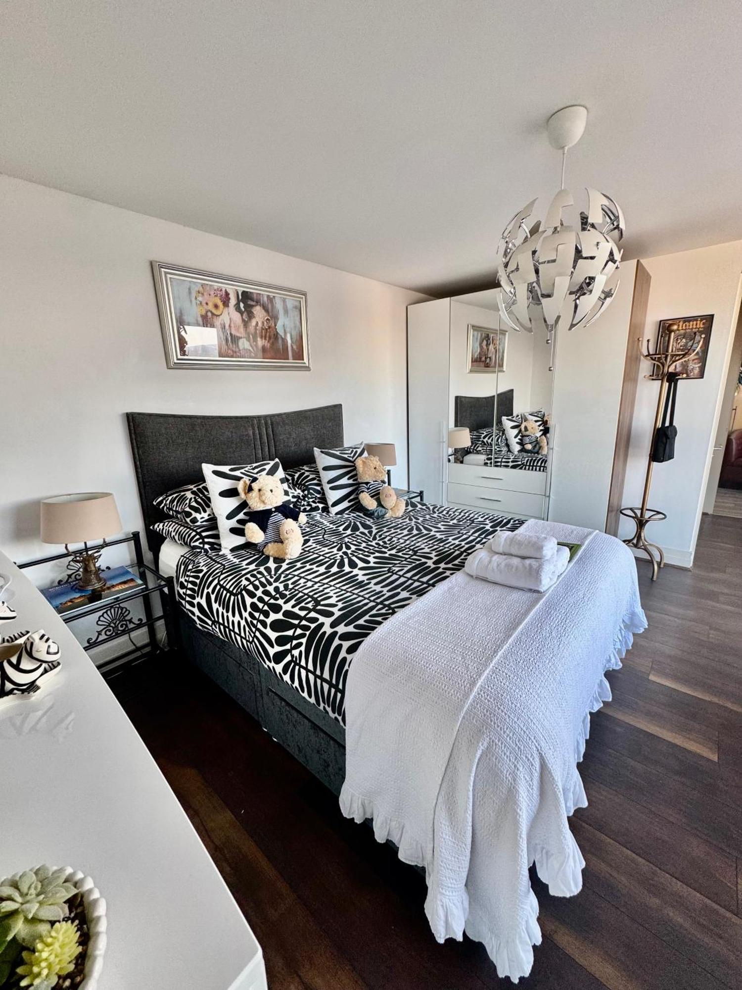 James Clow Bed & Breakfast เบลฟาสต์ ภายนอก รูปภาพ