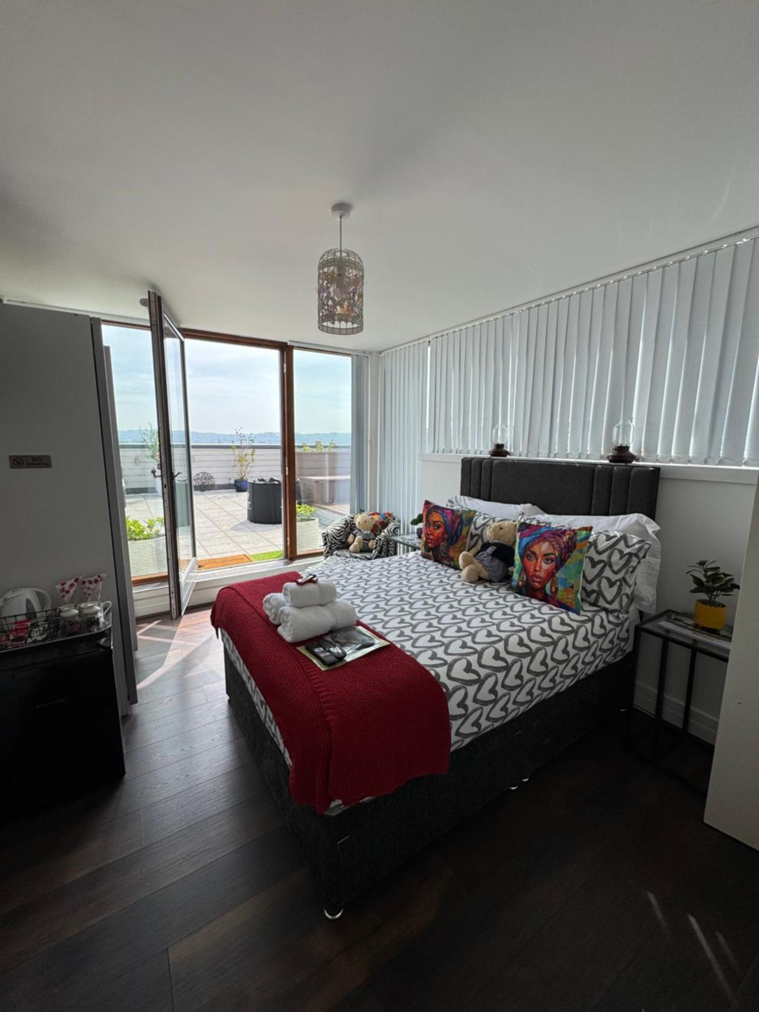 James Clow Bed & Breakfast เบลฟาสต์ ภายนอก รูปภาพ